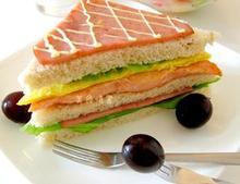 火腿三明治的做法