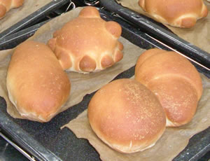 酵母面包的做法