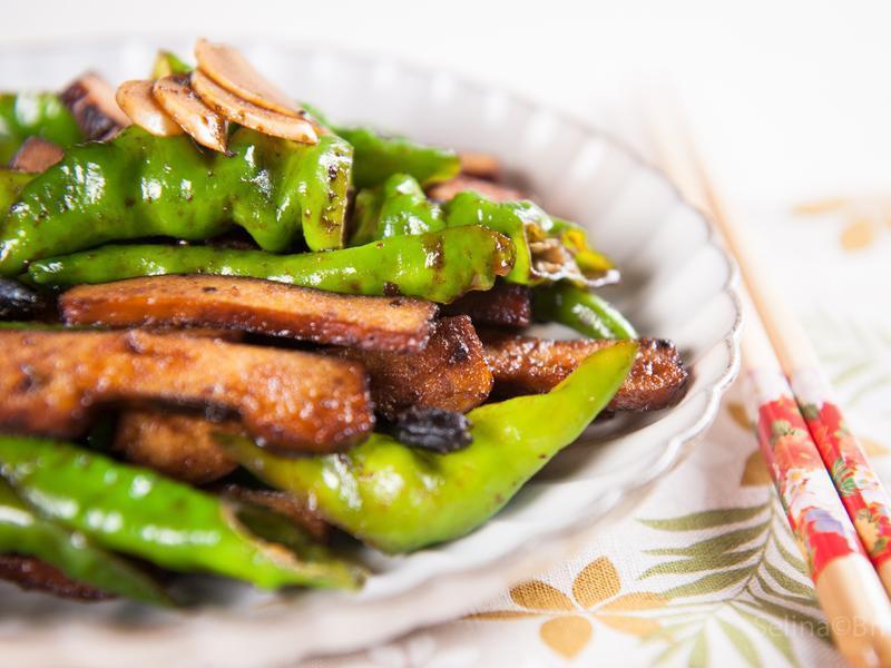 青龙辣椒炒豆干的做法