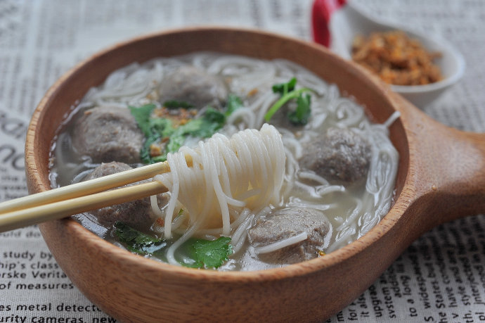 ����ţ���������׷۵�����