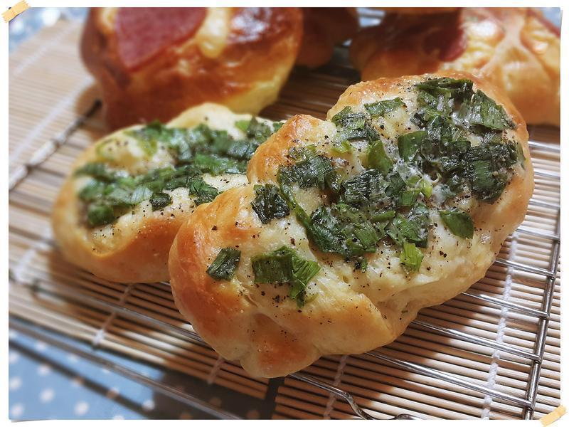 台式起司火腿葱花面包(免揉面团)的做法