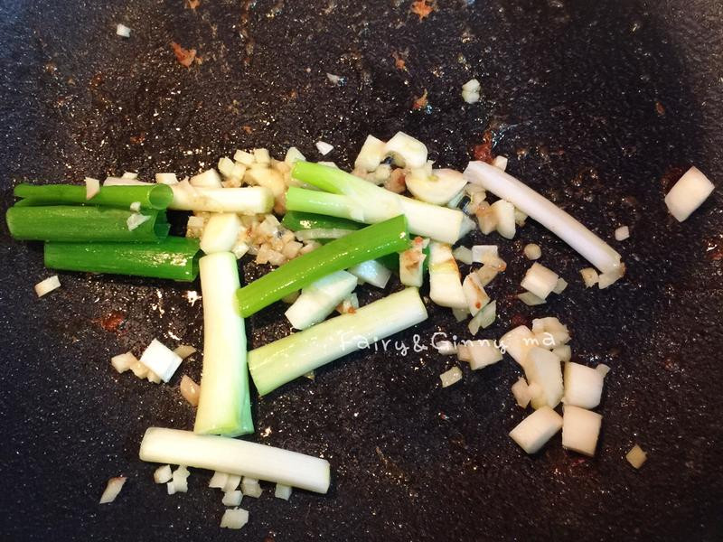 �ƹ�͸�������