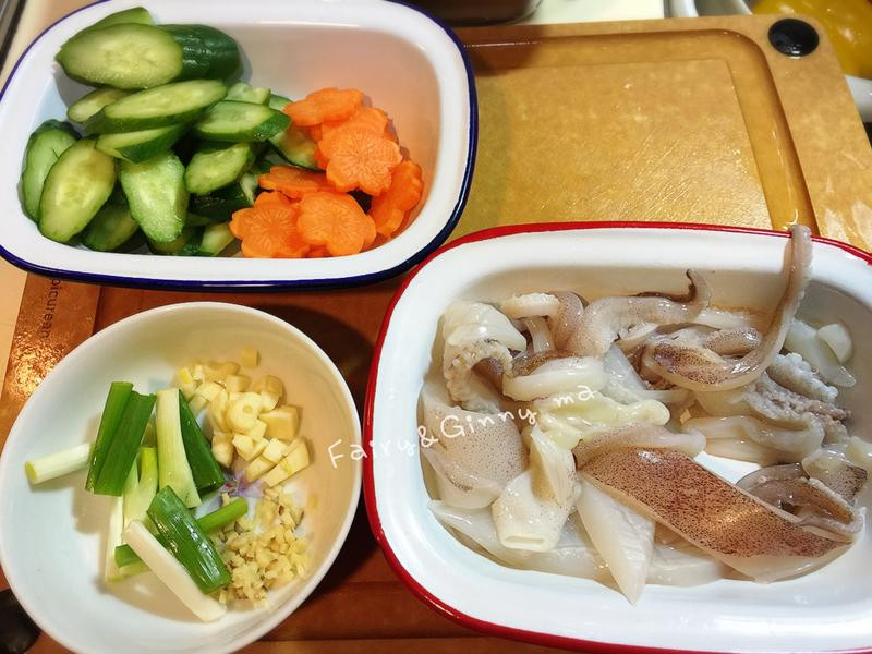 �ƹ�͸�������