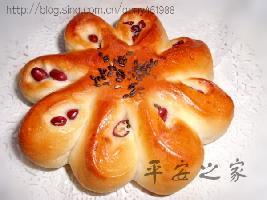 蜜红豆花形面包的做法