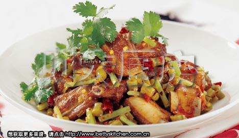 酸豇豆煸排骨的做法