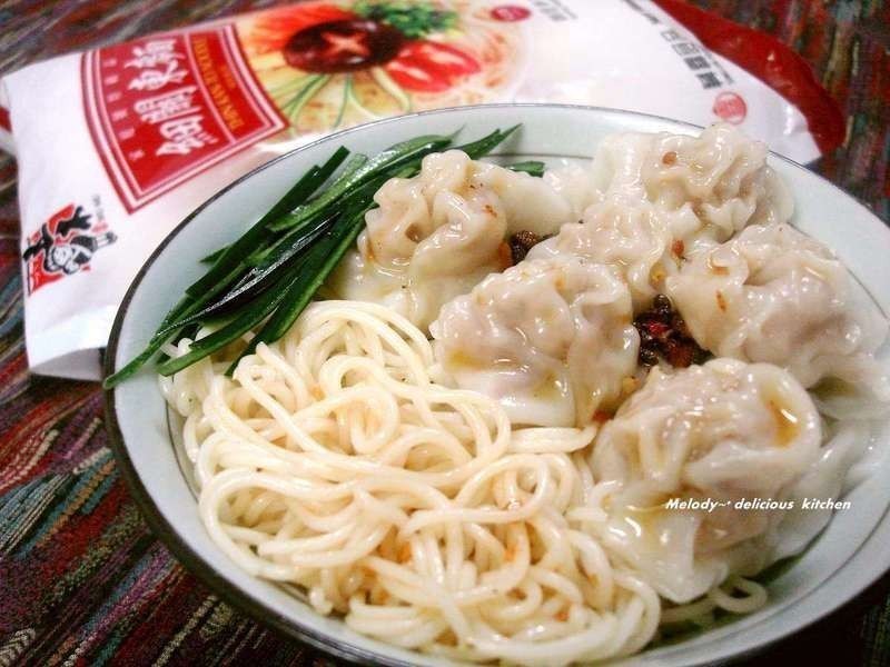 红油炒手面的做法