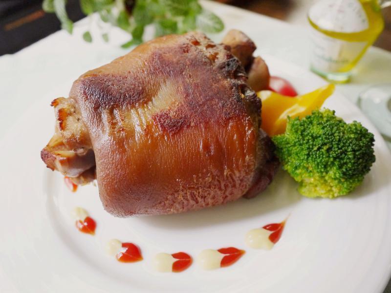 脆皮Q弹德国猪脚【快锅就用乐锅史蒂娜】的做法