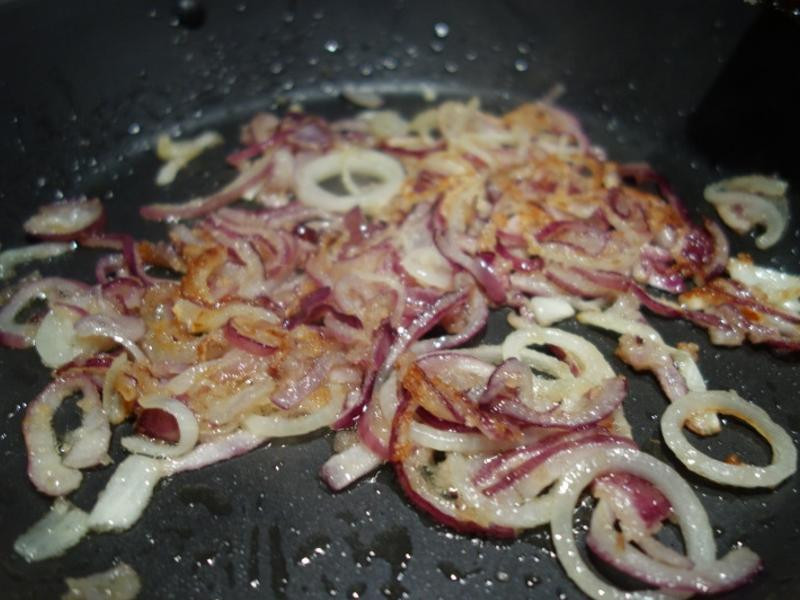 ��ɫ���׷�������