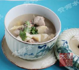 春笋炖老鸭的做法