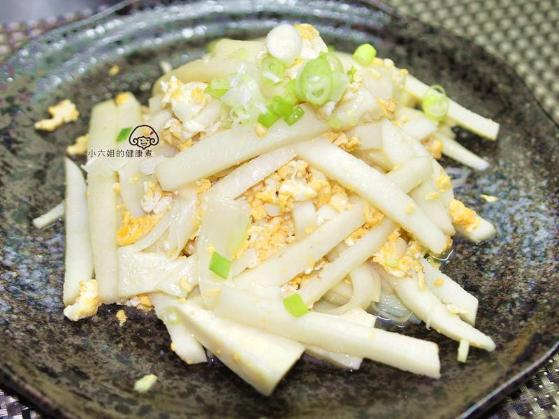 蛋香煨笋丝的做法