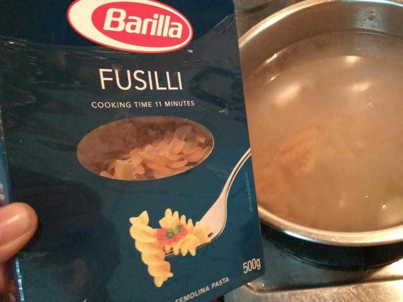 ��˾���׺콴���������