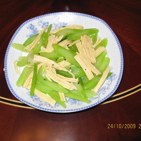 ���۸��������