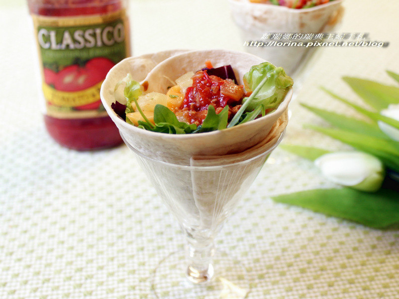 CLASSICO义大利面酱~番茄肉酱卷饼佐水果莎莎酱的做法