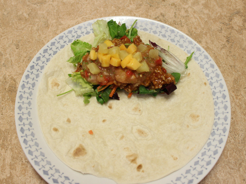 CLASSICO义大利面酱~番茄肉酱卷饼佐水果莎莎酱的做法