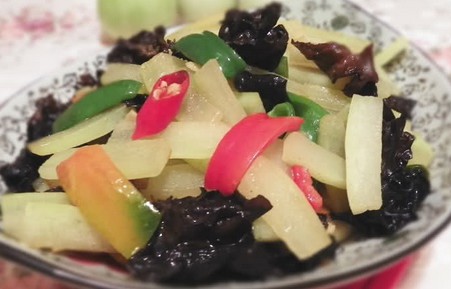 �ڰ׳�����������