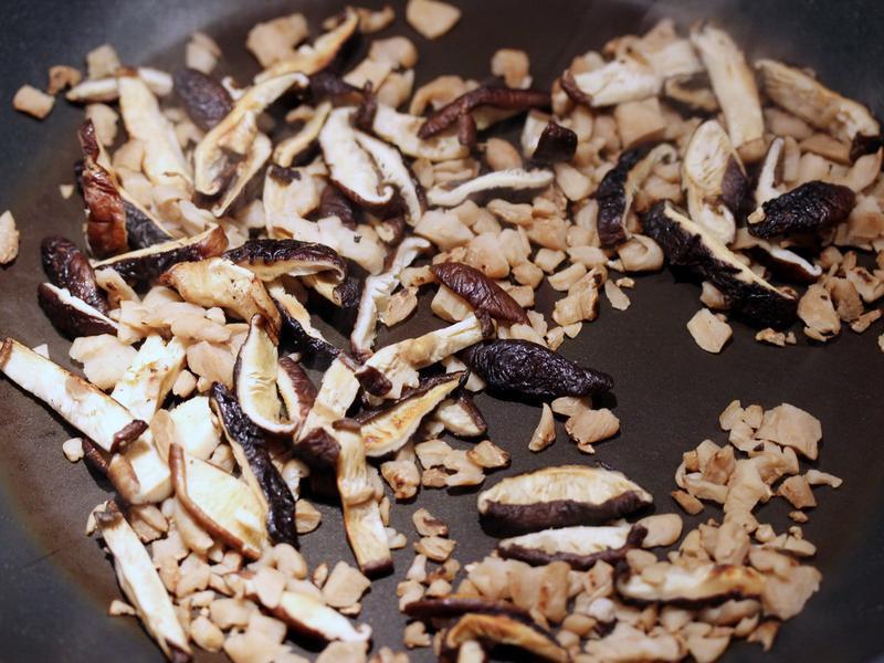 ����˸�����������