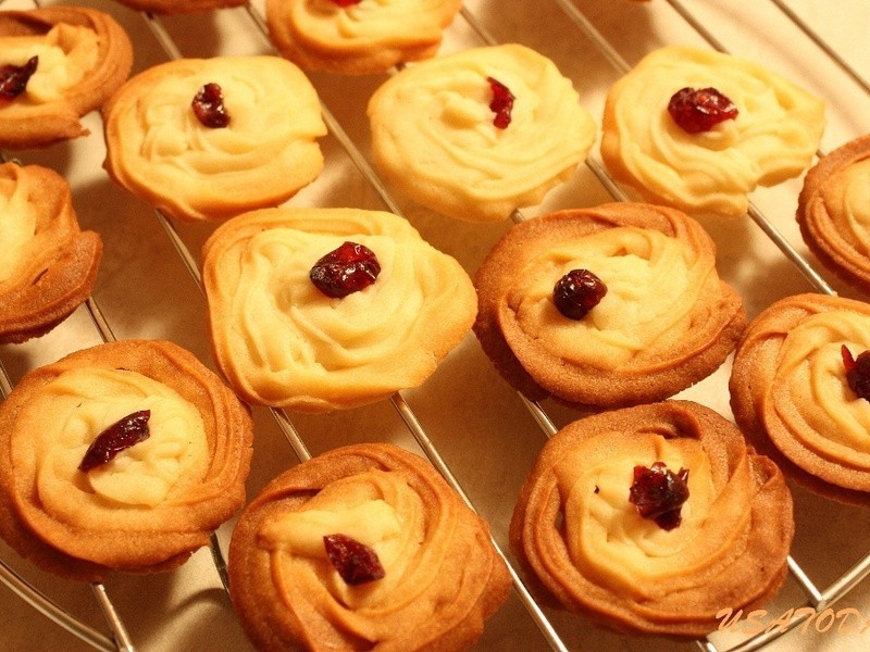 �������ݡ�һ�ڽ�һ�ڵ����ֱ���Danish butter cookies������