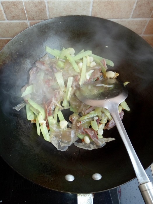 ݫ����������Ƥ������