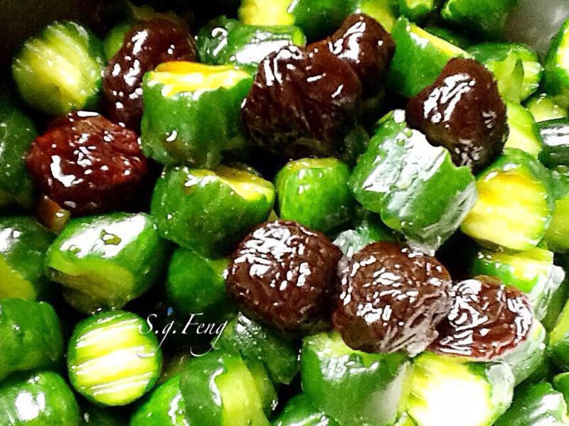 梅汁凉拌小黄瓜的做法