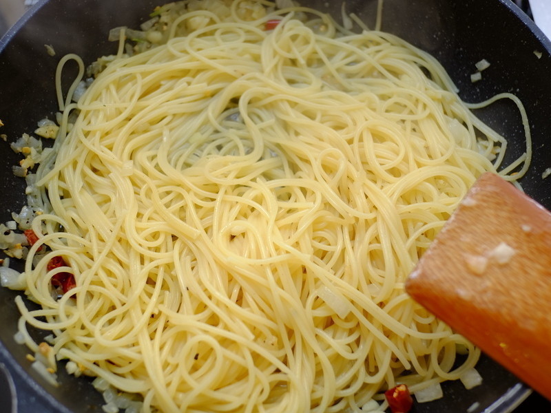 [A cook] �������������������������