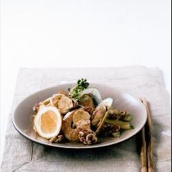 加州核桃海鲜凉菜的做法