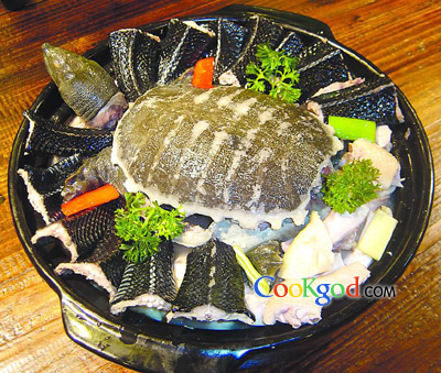 海陆空沙锅焖的做法