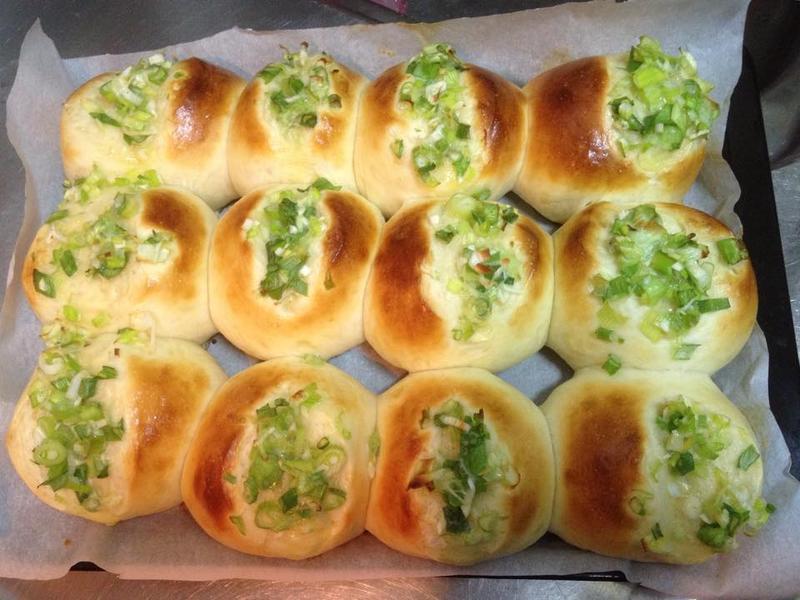 古早味葱花面包的做法