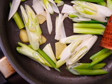 ��б�ţ�������