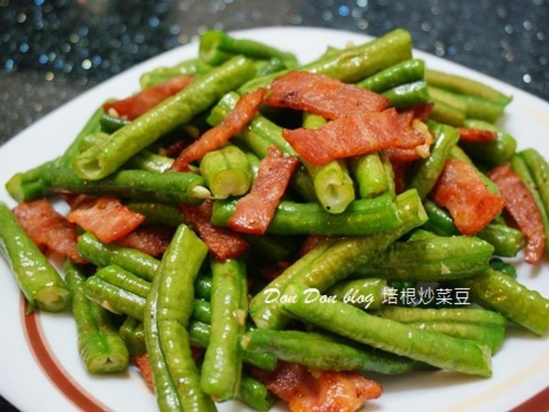 培根炒菜豆的做法
