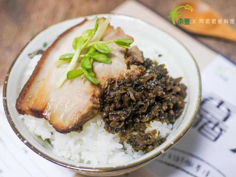 梅干扣肉饭的做法