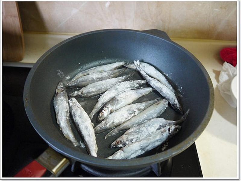 ?������Ҷ��~һβ��һβ�ԣ�Խ��Խ���������