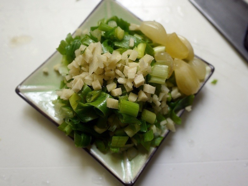 �㴻������ţͷ�ƶ������衻������