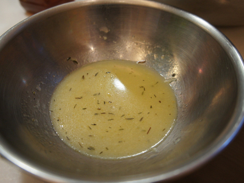 ���ʷ��ۿ���ݼ��ȵ�����