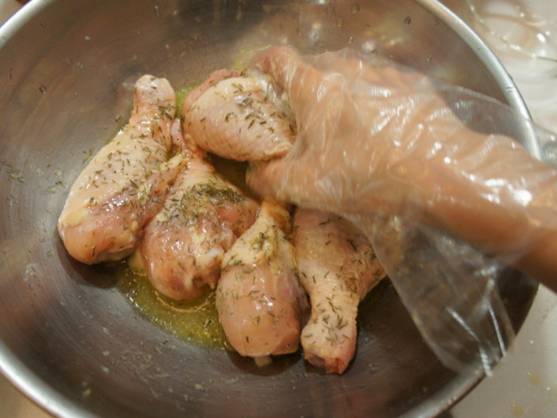 ���ʷ��ۿ���ݼ��ȵ�����