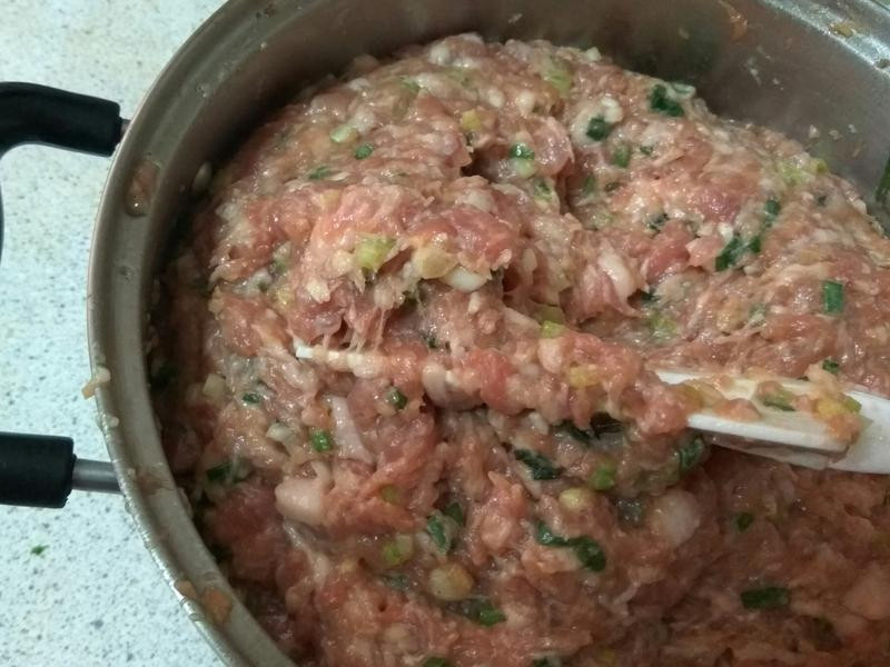 水饺基础肉馅的做法
