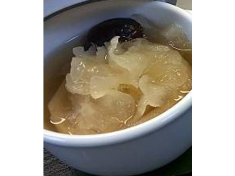 银耳水梨炖豆花的做法