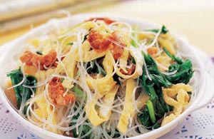 三彩菠菜的做法