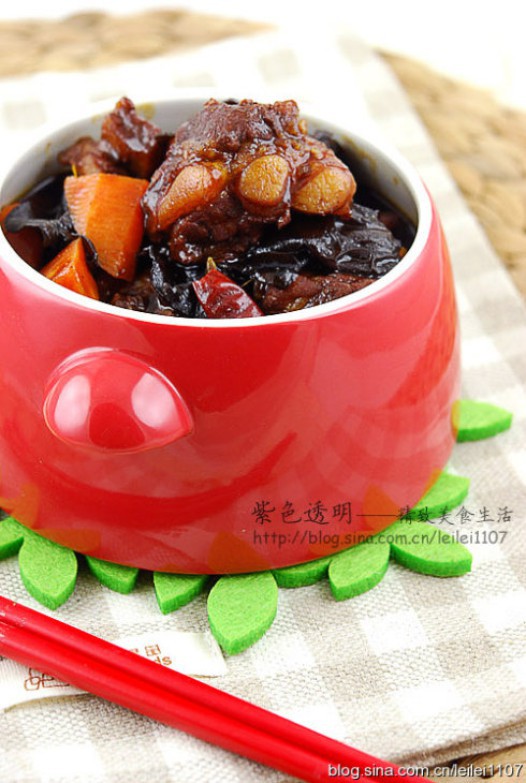 红酒咖喱木耳脆排的做法