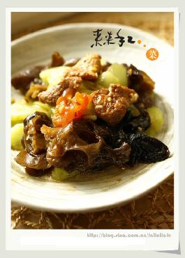 黄瓜木耳炒肉片的做法