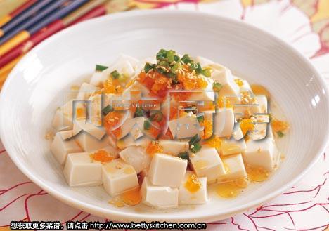 咸蛋拌豆腐的做法