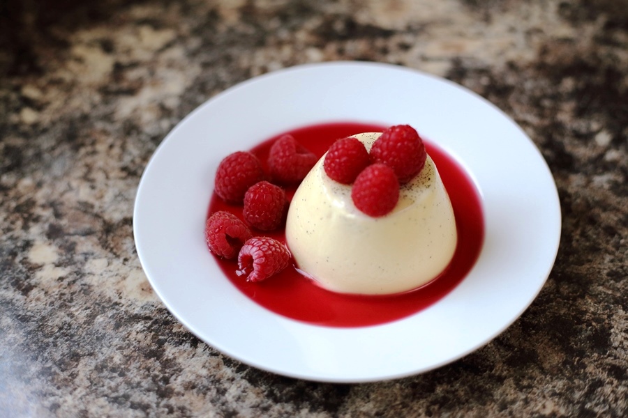 鲜覆盆子意式奶冻布丁的做法