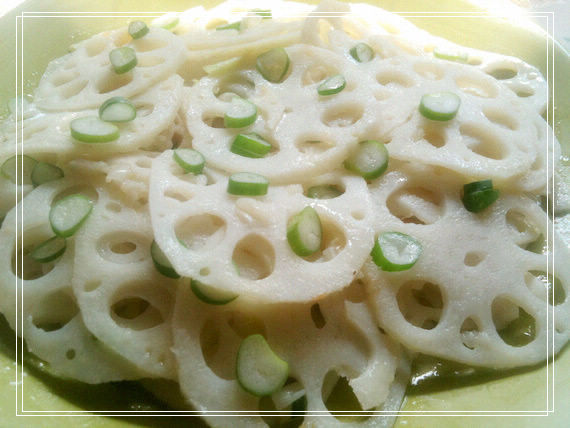 素炒藕片 。的做法
