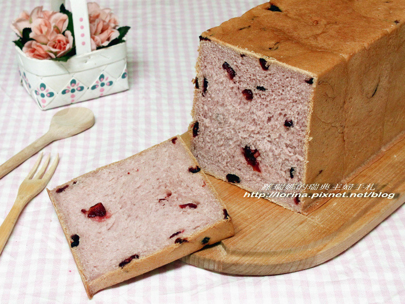 粉紫养生的紫薯蔓越莓吐司的做法