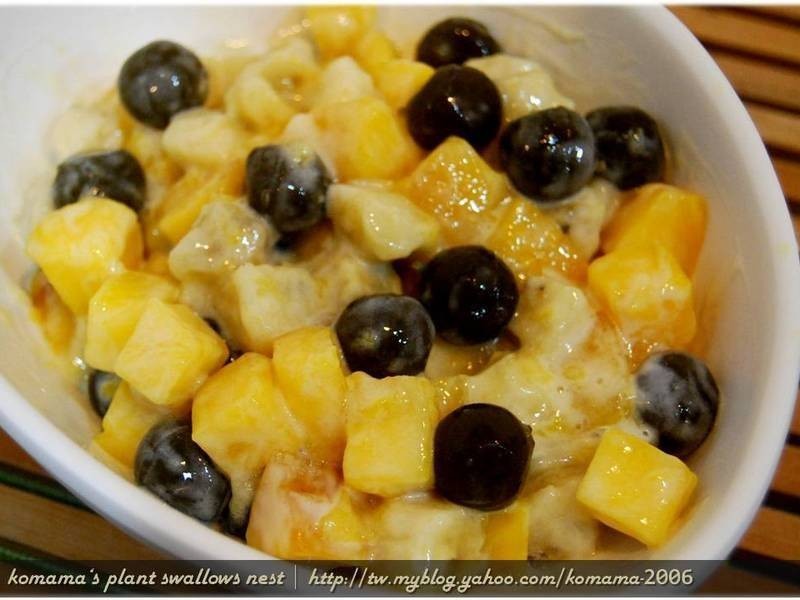 黑Q香芒优格沙拉的做法