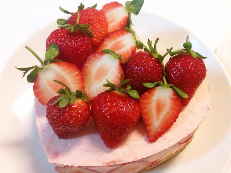 草莓巧克力乳酪蛋糕的做法