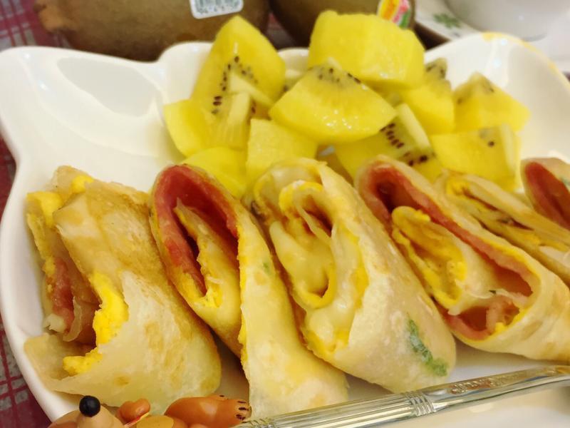 起士培根蛋饼(有杏鲍菇)的做法