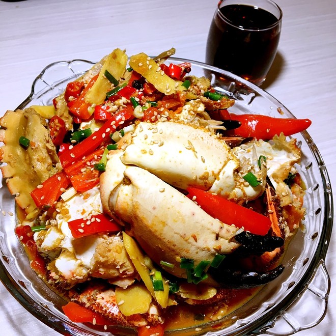 �������з������