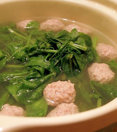 水煮豌豆尖儿肉圆子的做法