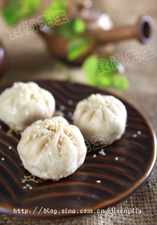 芝麻生煎包的做法