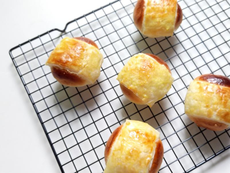 酥皮鳕鱼松软包的做法